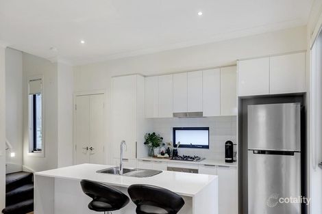 Property photo of 1 Kepsi Place Croydon VIC 3136