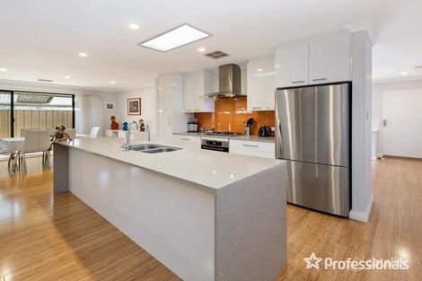 Property photo of 513 Rockingham Road Lake Coogee WA 6166