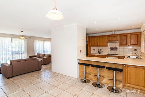 Property photo of 19 Autumn Grove Mooroolbark VIC 3138