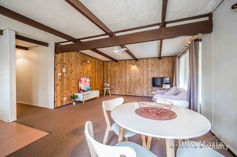 Property photo of 19 Murrumbong Road Summerland Point NSW 2259