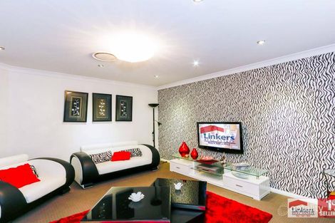 Property photo of 20 Fairweather Place Eagle Vale NSW 2558