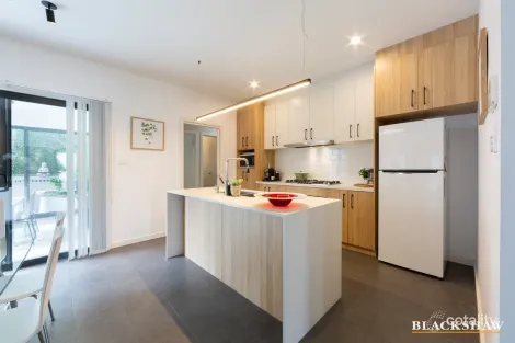 Property photo of 2/21 Bernacchi Street Mawson ACT 2607