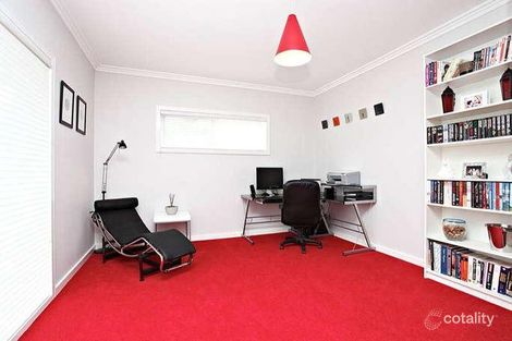 Property photo of 8 Trumpington Terrace Attwood VIC 3049