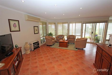 Property photo of 2 Sycamore Close Springfield NSW 2250