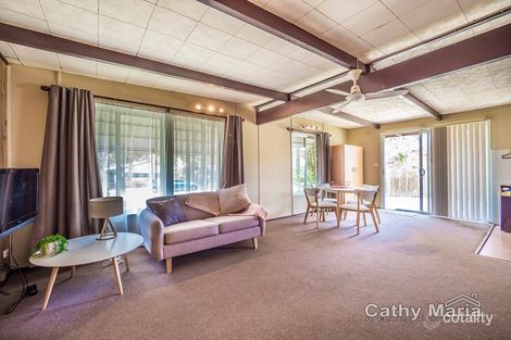 Property photo of 19 Murrumbong Road Summerland Point NSW 2259