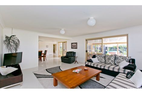 Property photo of 16 Swordfish Court Birkdale QLD 4159