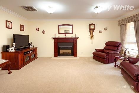 Property photo of 4 Emily Court Howlong NSW 2643