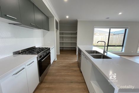 6 Flycatcher Way, Bairnsdale, VIC 3875