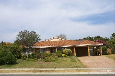 4 Murray Dr, Hillarys, WA 6025