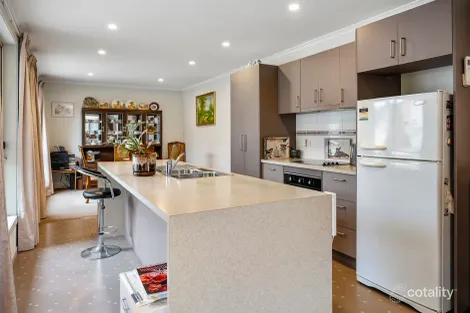 Property photo of 511 Village Drive Kingston TAS 7050