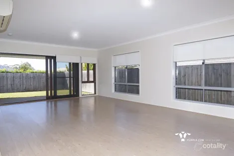 Property photo of 27 Banya Crescent Springfield Lakes QLD 4300