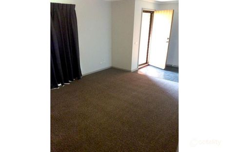 Property photo of 2 Balmoral Drive Golden Square VIC 3555
