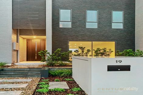 19 Huntington St, Gledswood Hills, NSW 2557