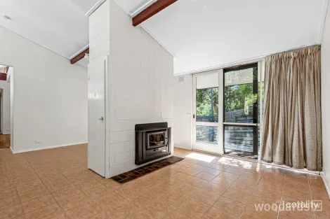 Property photo of 10 Jelbart Court Eltham VIC 3095