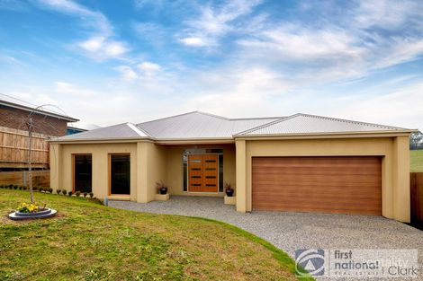 Property photo of 52 Myrtle Crescent Warragul VIC 3820