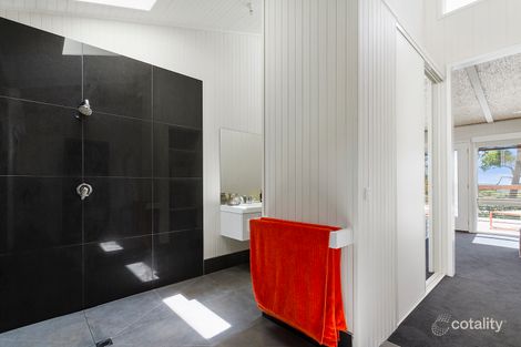 Property photo of 8 Colin Avenue Cockatoo VIC 3781