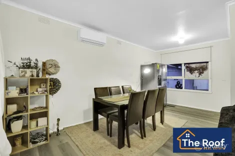 Property photo of 5 Curlew Close Melton VIC 3337