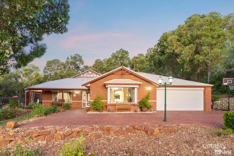 Property photo of 8 Henty Lookout Roleystone WA 6111