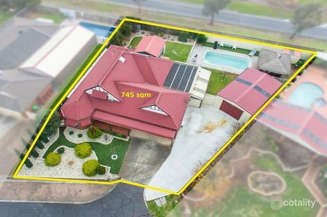 Property photo of 11 Pinecone Court Werribee VIC 3030