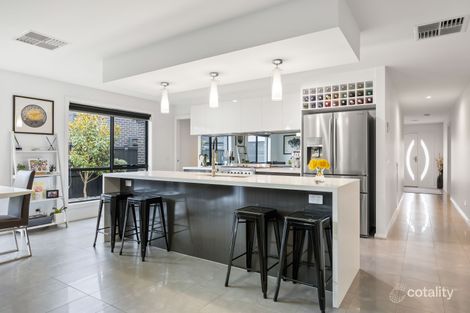 Property photo of 18 Regal Drive Alfredton VIC 3350