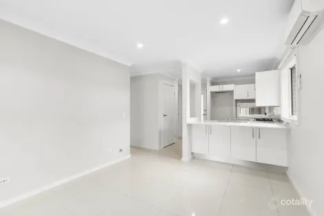 Property photo of 40 Olympus Drive St Clair NSW 2759
