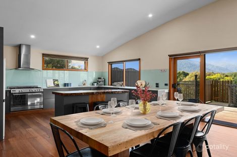 Property photo of 13 Summit View Court Merrijig VIC 3723