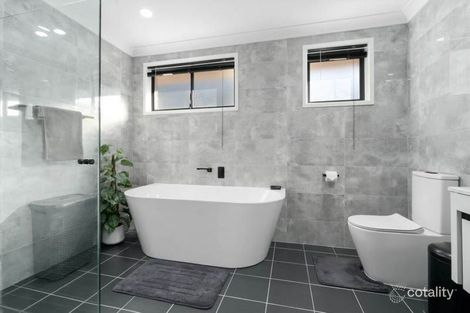 Property photo of 9 Kiwi Close St Clair NSW 2759