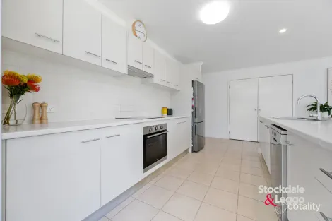 Property photo of 17 Outrigger Drive Inverloch VIC 3996