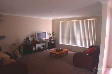 Property photo of 1/45 Heritage Drive Kanwal NSW 2259