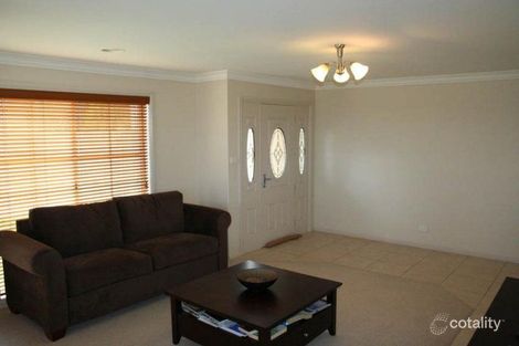 Property photo of 54 Amana Circuit Orange NSW 2800