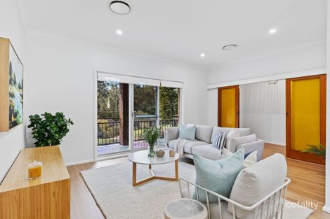 Property photo of 4 Slade Close Rankin Park NSW 2287