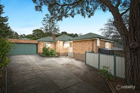 Property photo of 33 Oaktree Road Croydon North VIC 3136
