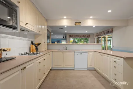 Property photo of 33 Oaktree Road Croydon North VIC 3136