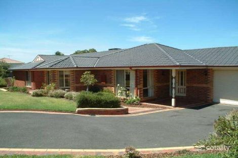 42 Edgbaston Cct, Berwick, VIC 3806