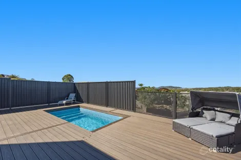 Property photo of 11 Reliance Court Clinton QLD 4680