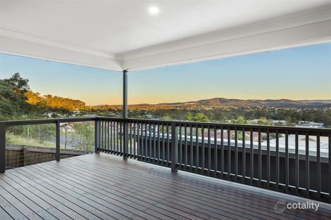 Property photo of 33 Trevina Crescent Mount Warren Park QLD 4207