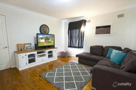 Property photo of 23 Tahiti Avenue Lethbridge Park NSW 2770
