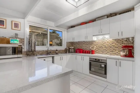 Property photo of 8 Linnet Court Mornington VIC 3931