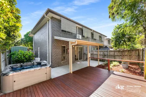 Property photo of 33/104A River Hills Road Eagleby QLD 4207