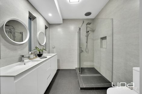 Property photo of 14 West Cornhill Way Point Cook VIC 3030