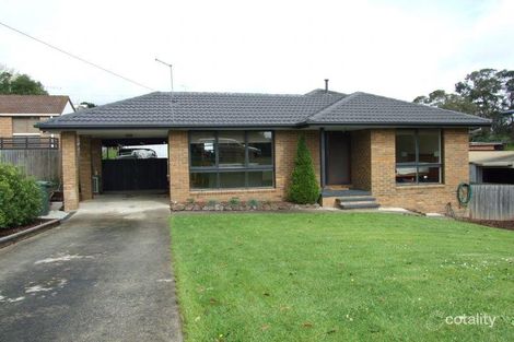 Property photo of 3 March Street Newborough VIC 3825