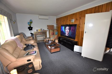 Property photo of 24 Heather Grove Newborough VIC 3825