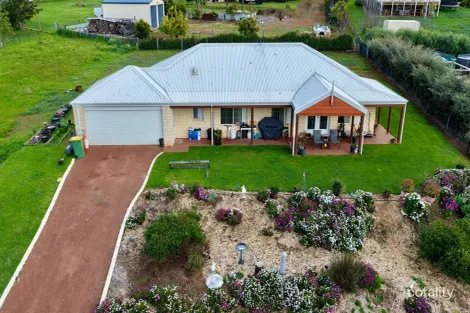 8 Manor Rdge, Bridgetown, WA 6255