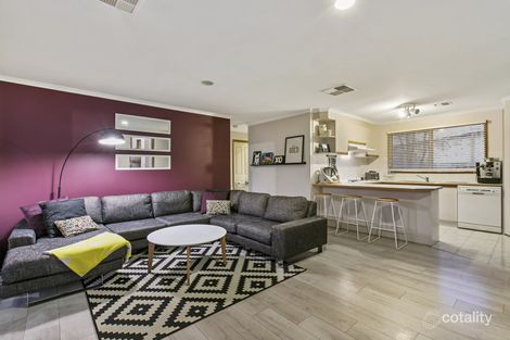 Property photo of 10 Dean Close Narre Warren South VIC 3805