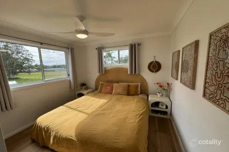 Property photo of 77 Old Bar Road Old Bar NSW 2430