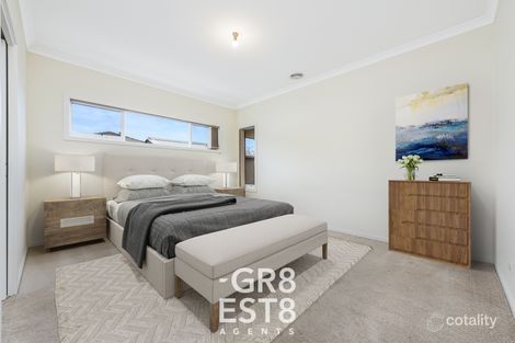 Property photo of 19 Mayflower Drive Cranbourne West VIC 3977