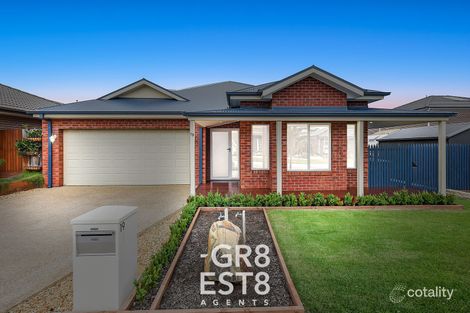 Property photo of 19 Mayflower Drive Cranbourne West VIC 3977