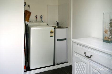 Property photo of 18 Banksia Parade Mallacoota VIC 3892