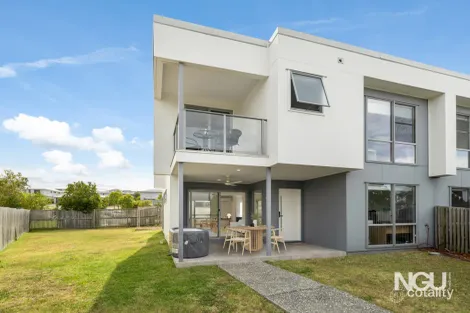 496 Grande Ave, Spring Mountain, QLD 4300