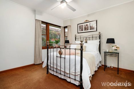 Property photo of 19 Robert Street Bentleigh VIC 3204